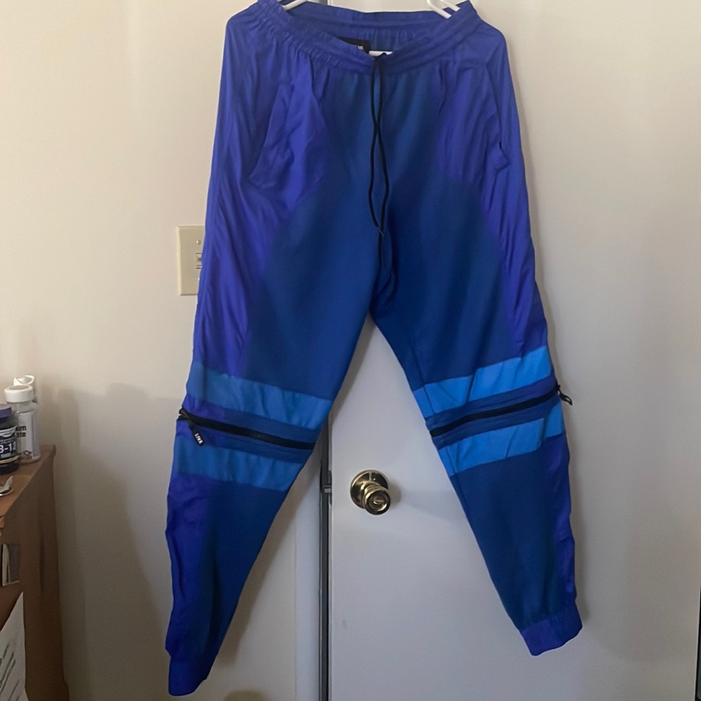 Mens U.P.W.W. Blue convertible jogger/pants size SMALL